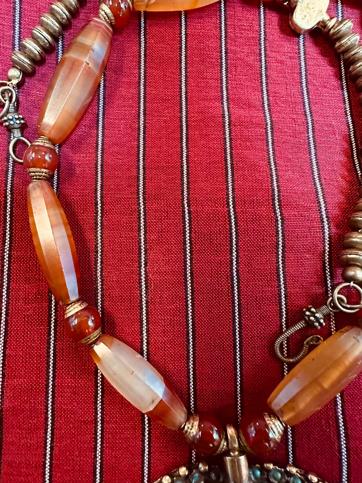 AMBER SUNSHINE POWER PENDANT NECKLACE