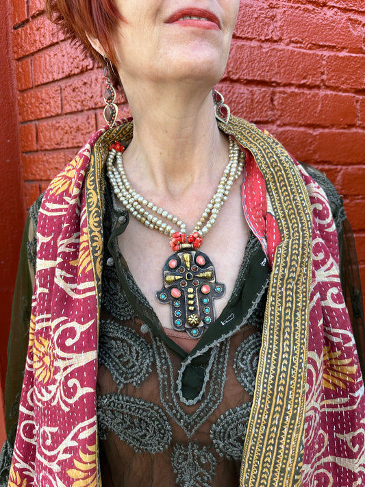 HAMSA SPIRITUAL HYBRID PEARL NECKLACE