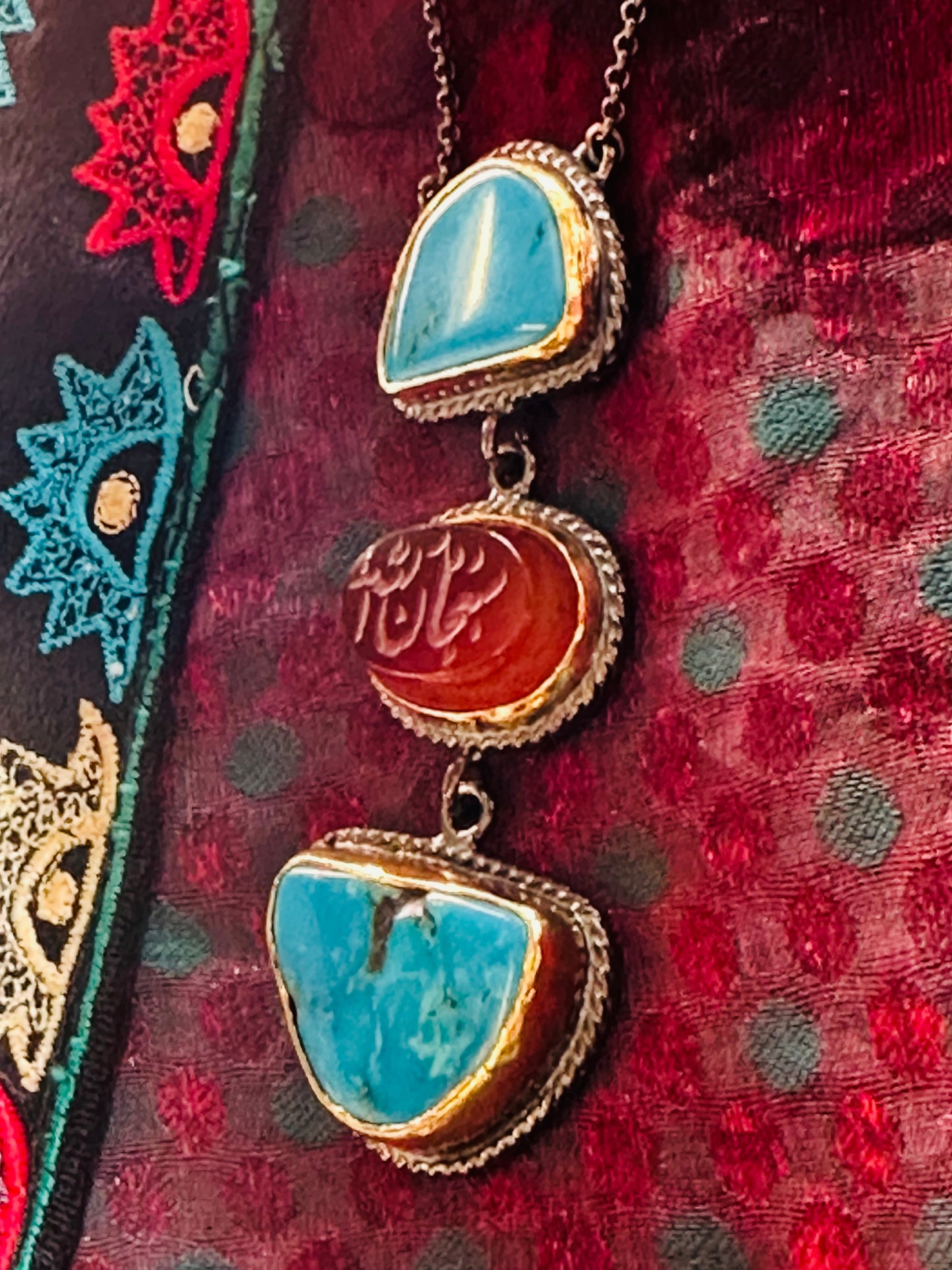 RARE TURQUOISE TRIPLET NECKLACE