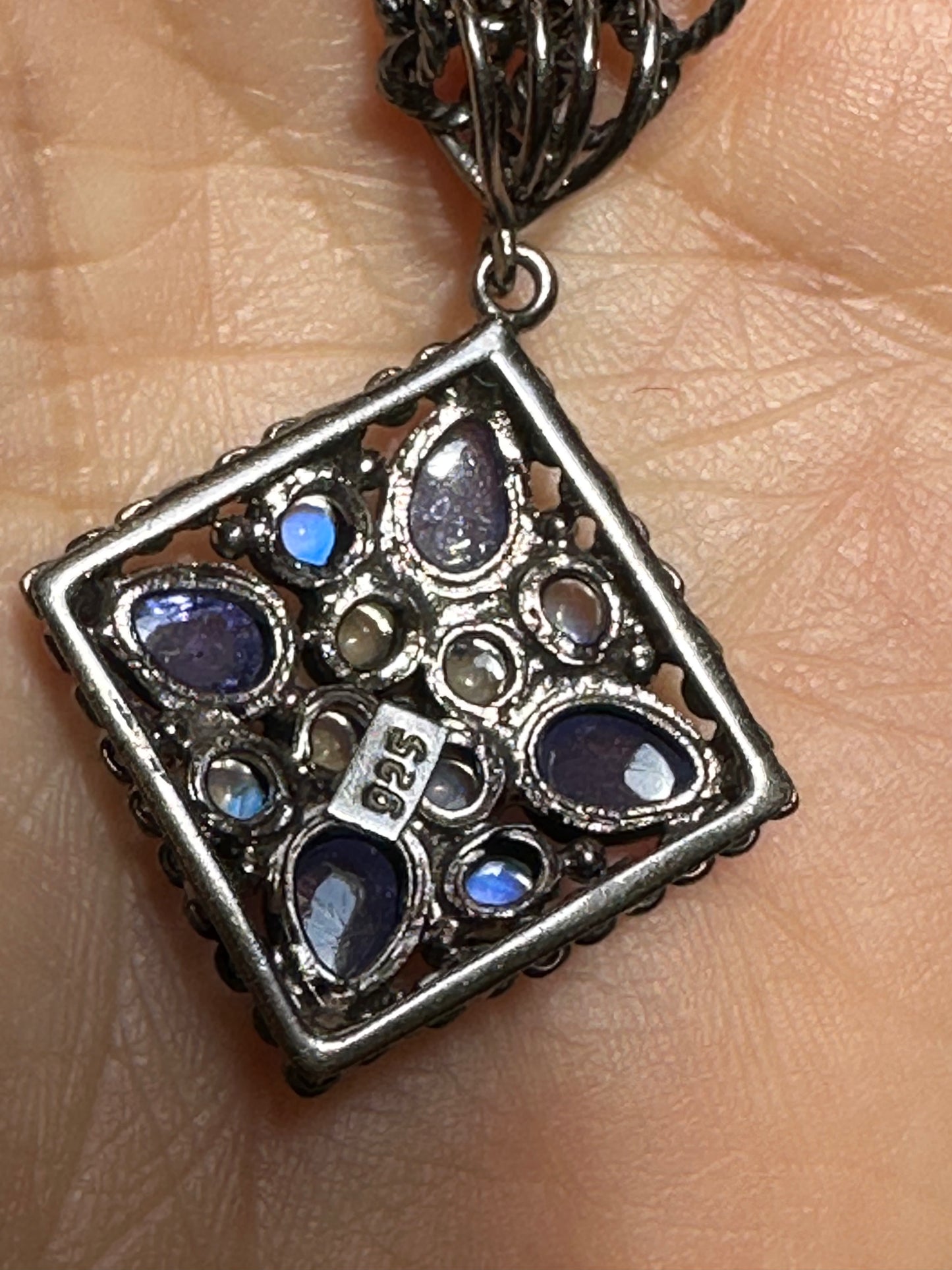 SQUARE DIAMOND TANZANITE NECKLACE