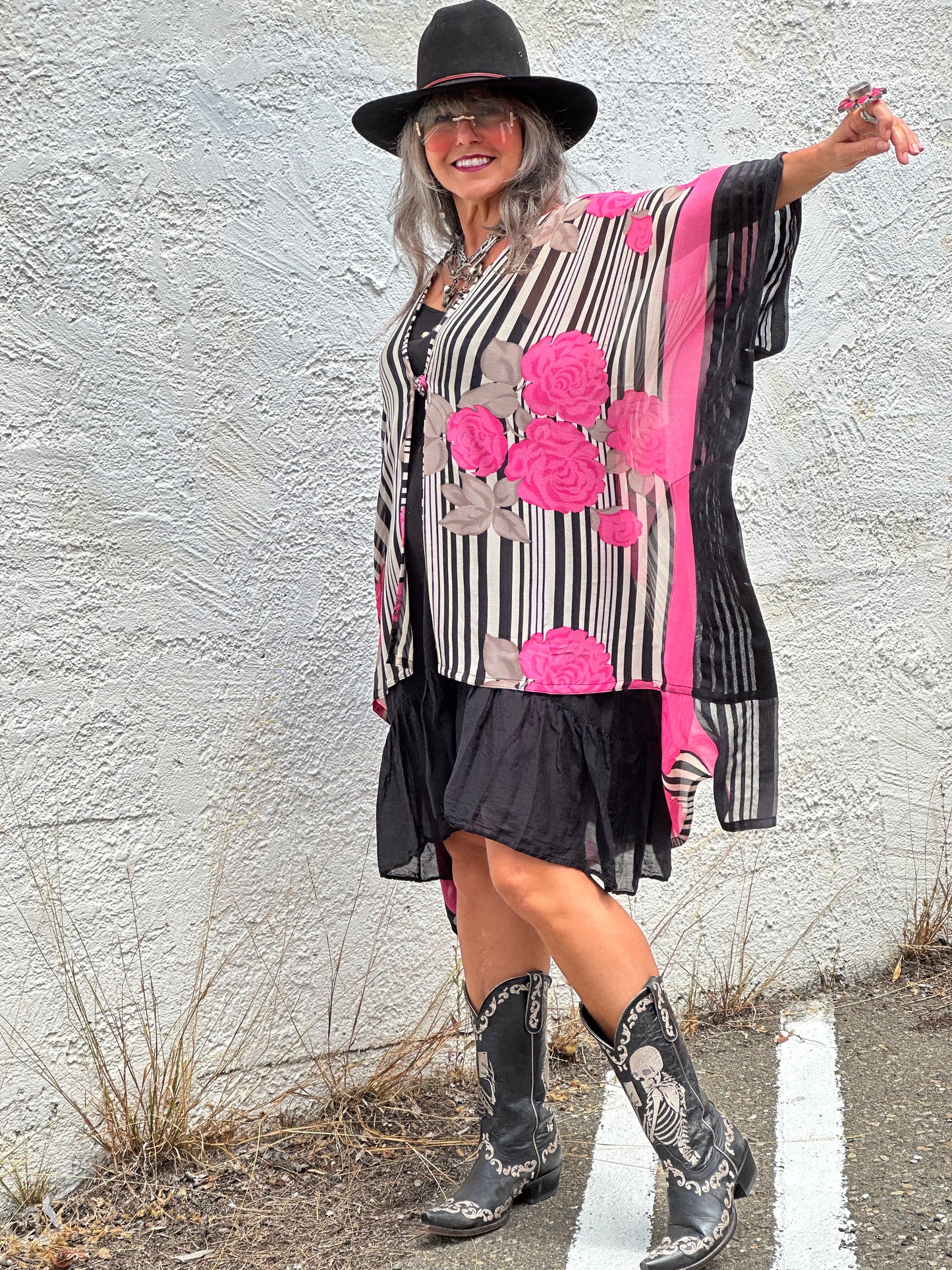 BARBIE PINK LE MULLET