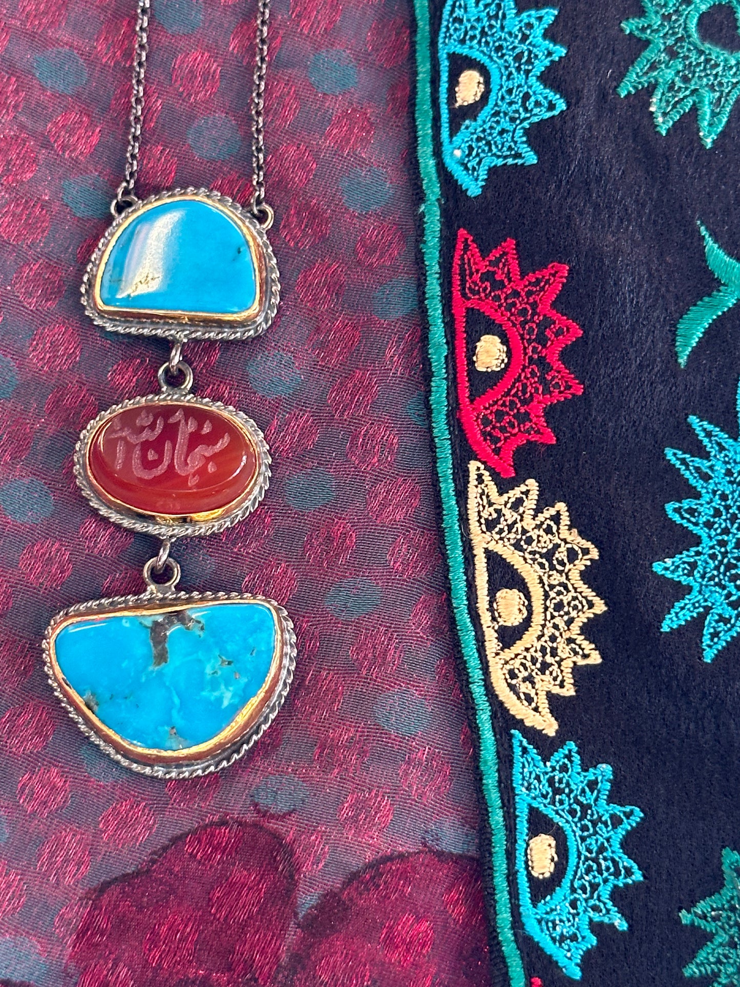 RARE TURQUOISE TRIPLET NECKLACE