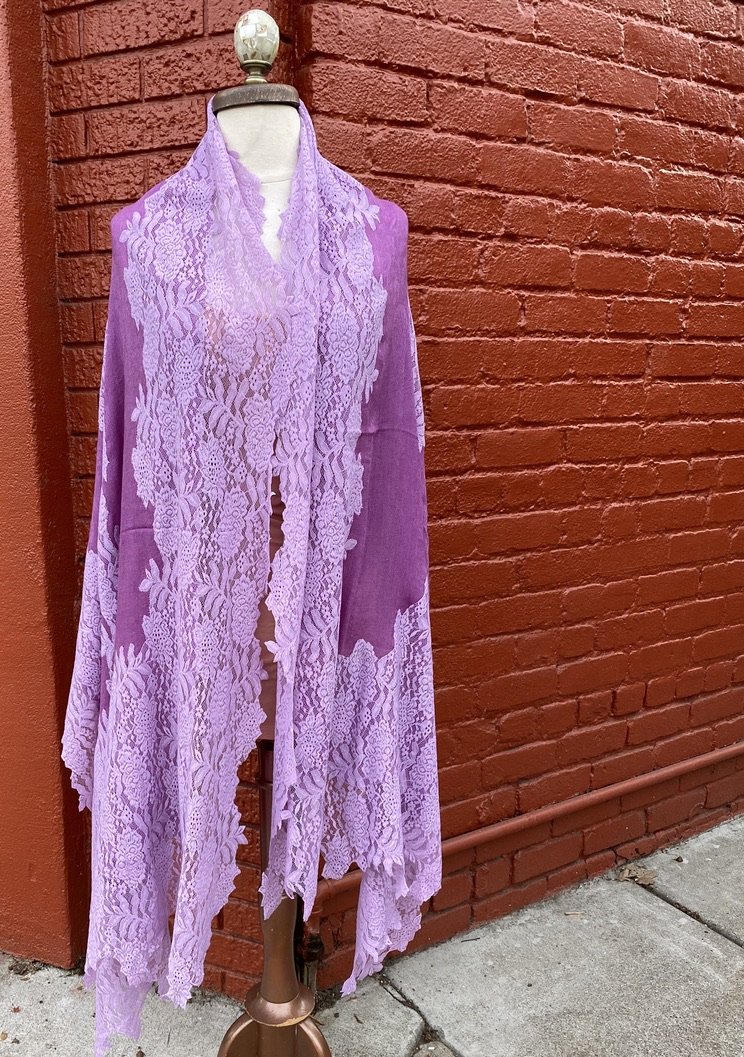 Soft Pashmina Lace Shawl wool violet lavender Andrea Serrahn Serrahna