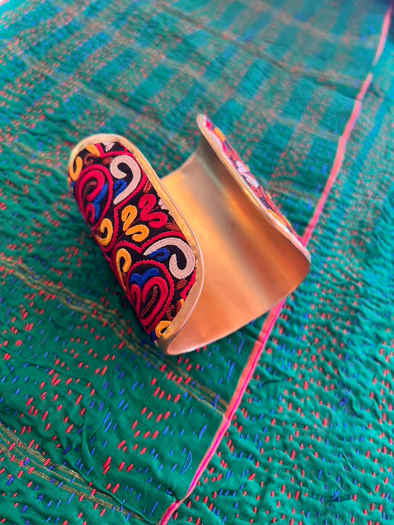 TRIBAL TEXTILE CUFF