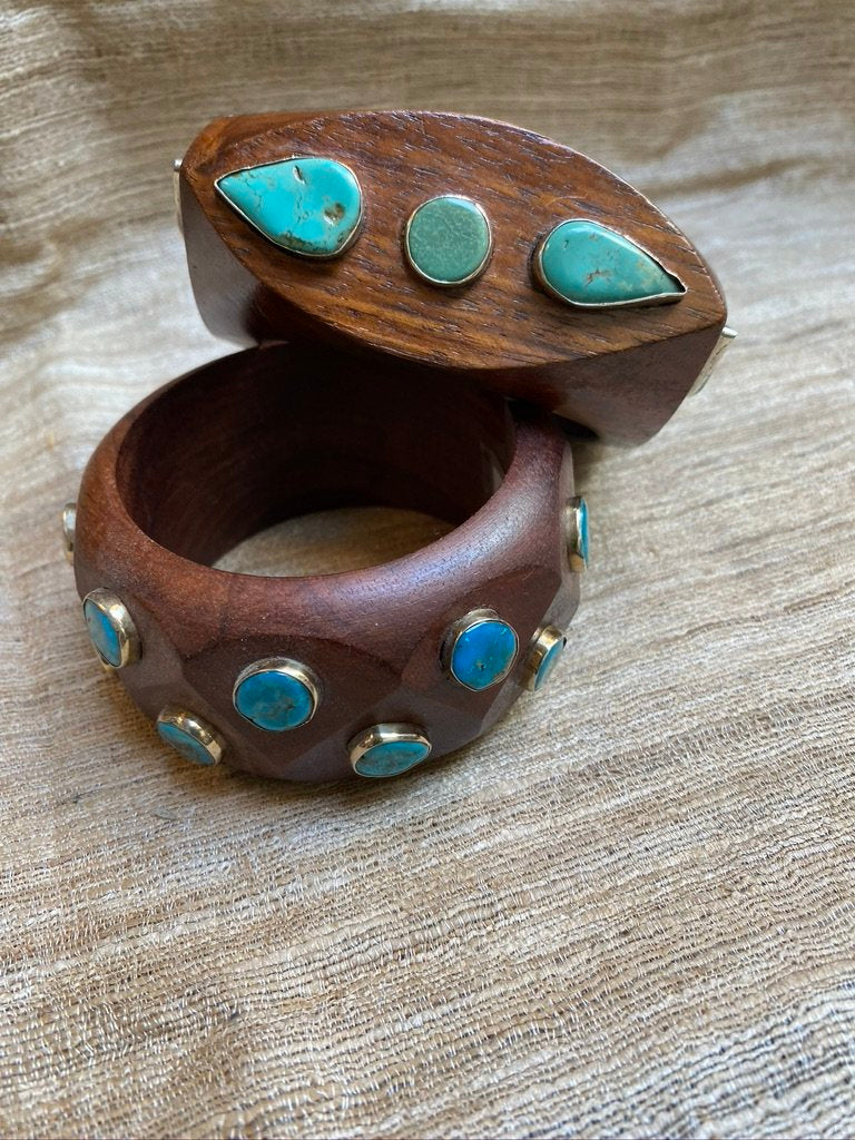 GEMSTONE WOODEN BANGLES