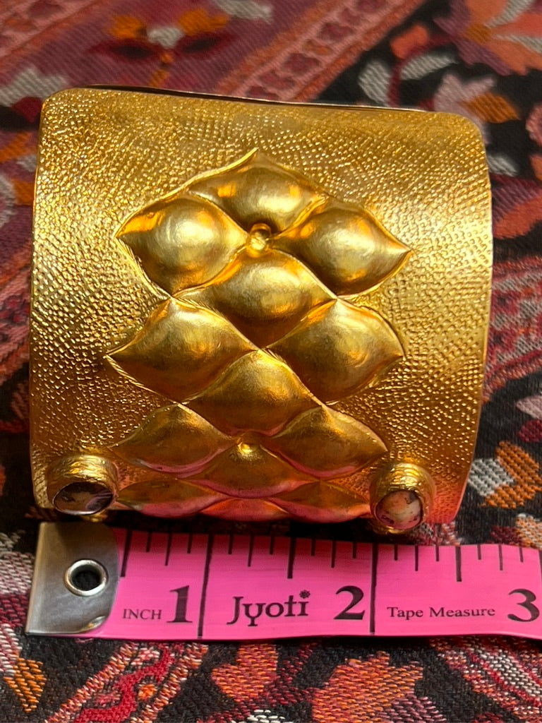 CORAL QUILTED CUFF