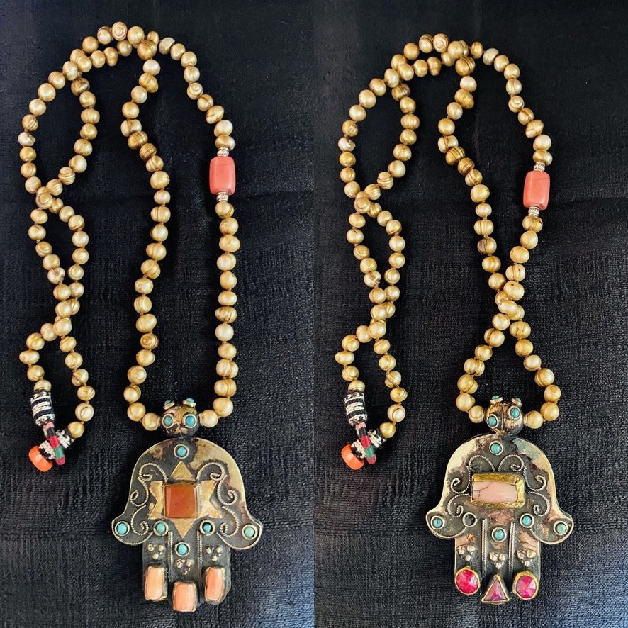 DOUBLE SIDED HAMSA NECKPIECE W/DIRTY PEARLS