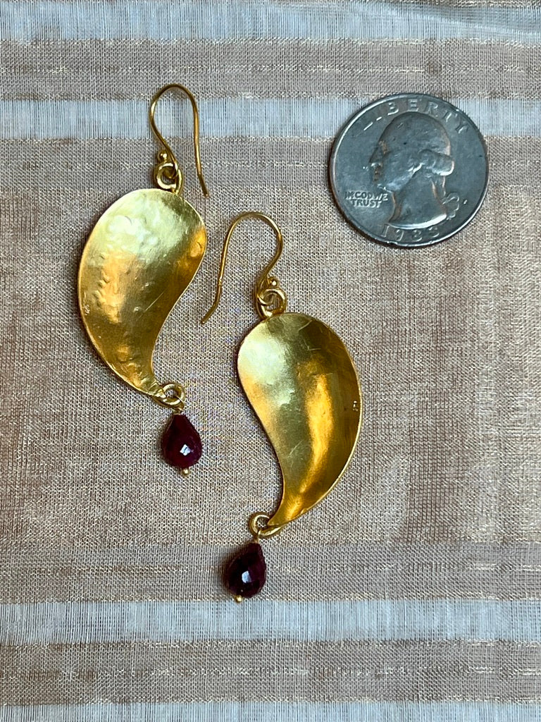 Gold plated leaf shape earrings carnelian dangles Andrea Serrahn Serrahna