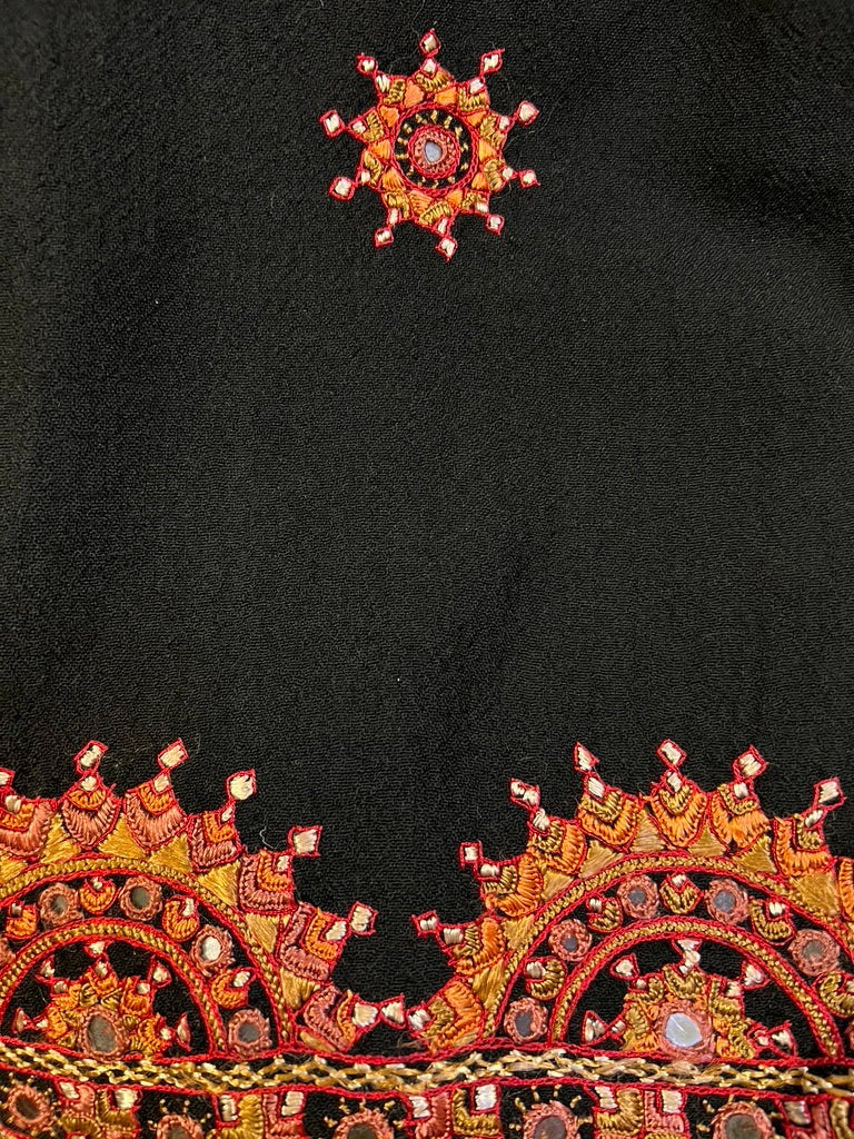 MAGNIFICENT MERINO WOOL SHAWL