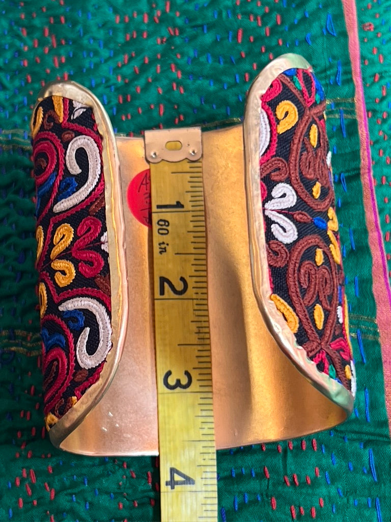TRIBAL TEXTILE CUFF