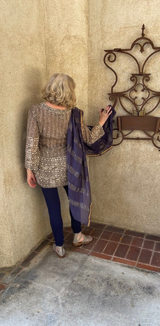 Grey cotton mul hand printed kurti Andrea Serrahn Serrahna