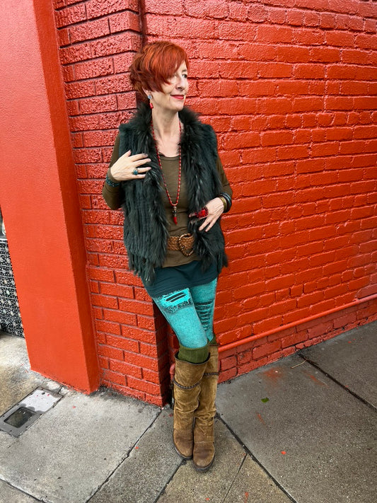 CORAL DAGGER NECKLACE