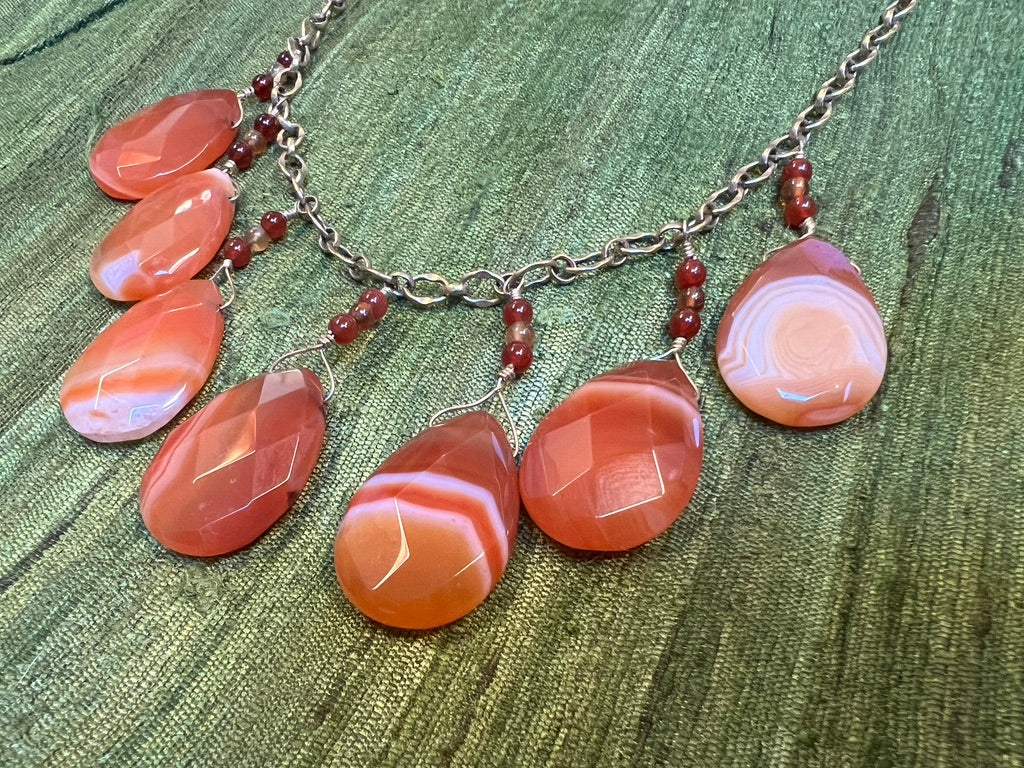 CARNELIAN CARNIVAL NECKLACE