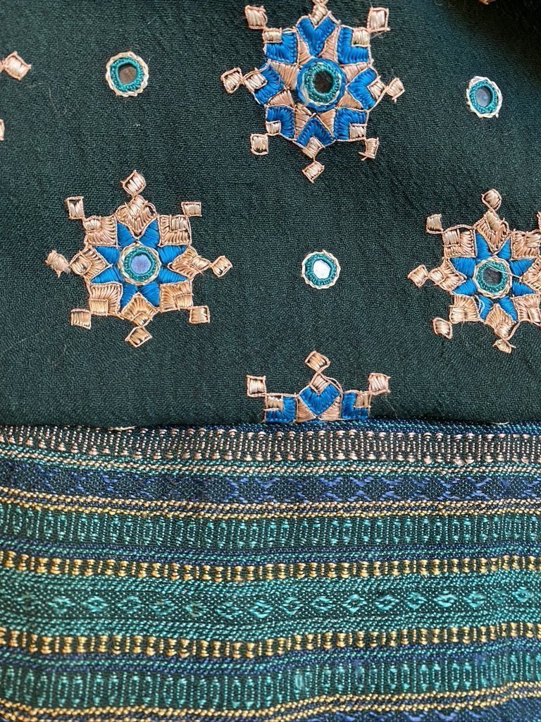 STARRY NIGHT ZENITH SHAWL