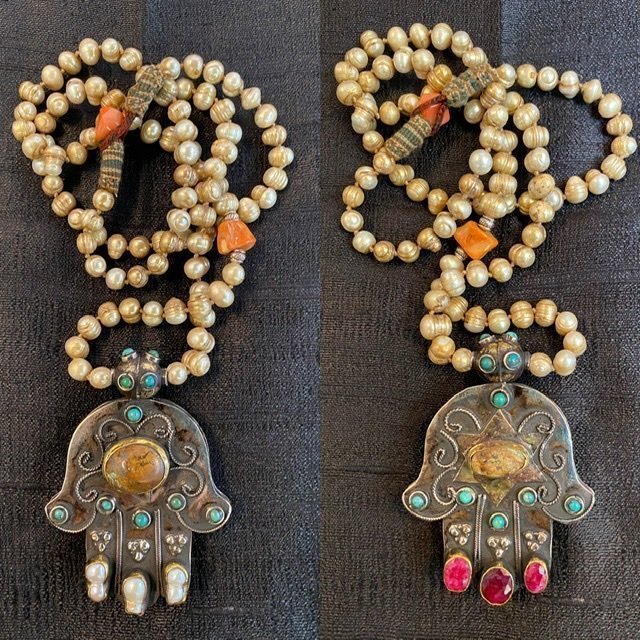 DOUBLE SIDED HAMSA NECKPIECE W/DIRTY PEARLS