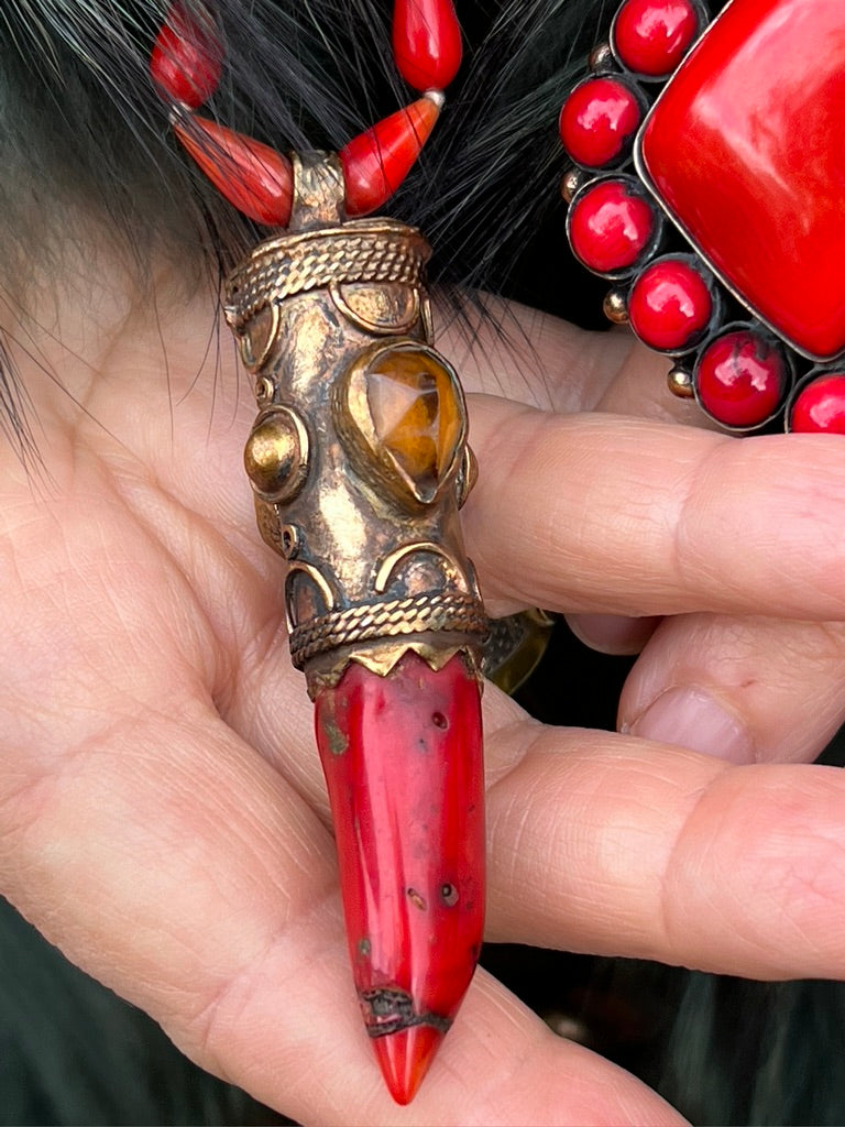 CORAL DAGGER NECKLACE