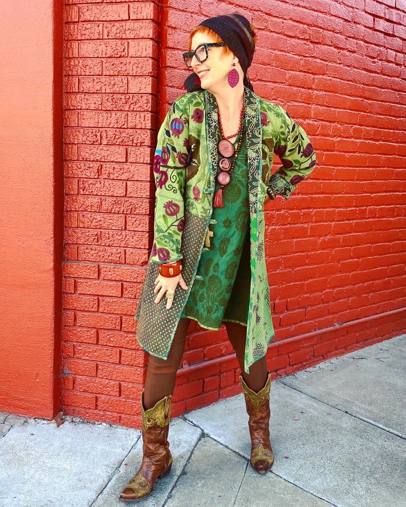 TRIBAL BUTTON CROCHET KUTCHI AGATE NECKLACE