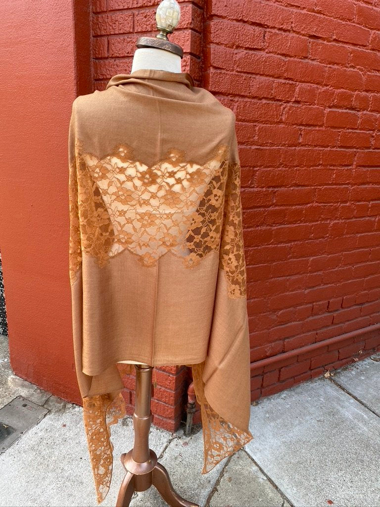 Soft Pashmina Lace Shawl wool camel Andrea Serrahn Serrahna