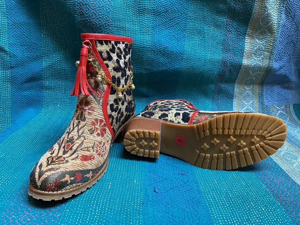 Leopard queen bootie tassles anklet style red piping Andrea Serrahn Serrahna