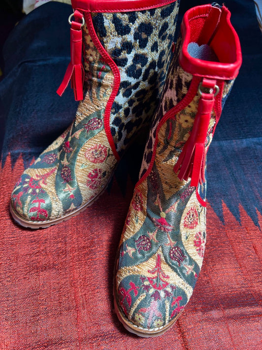 LEOPARD QUEEN BOOTIE