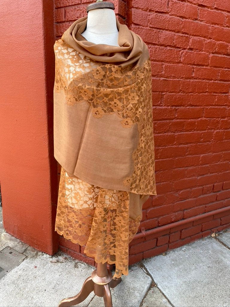 Soft Pashmina Lace Shawl wool camel Andrea Serrahn Serrahna