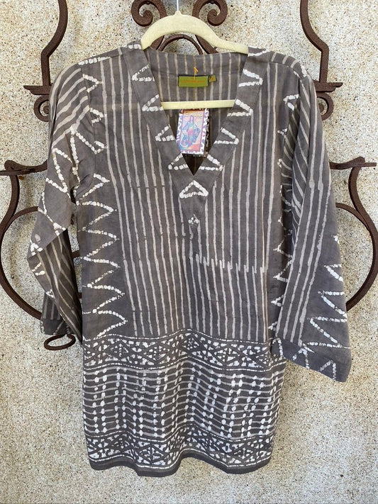 Grey cotton mul hand printed kurti Andrea Serrahn Serrahna
