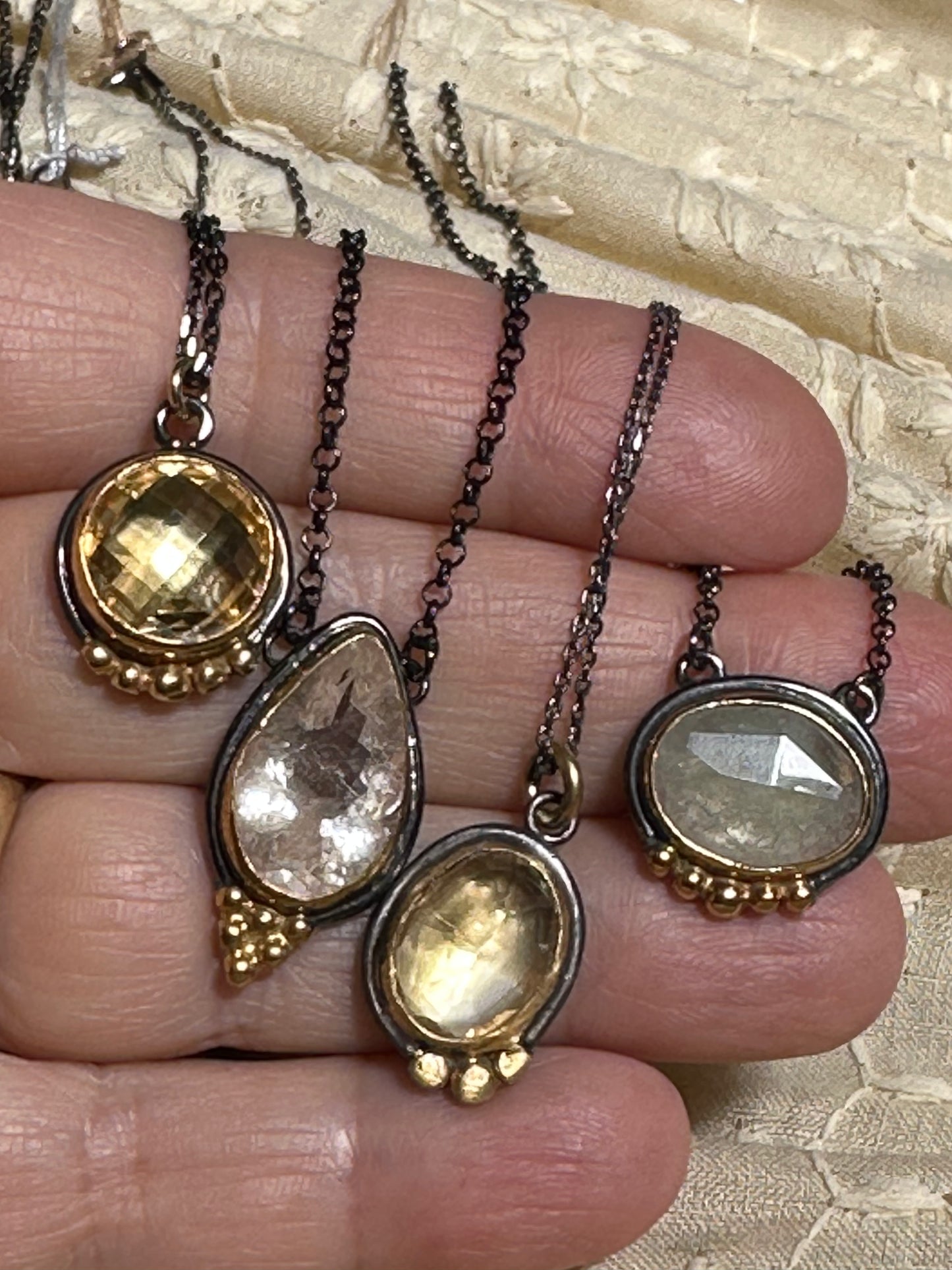 ROCK ON BABY! QUARTZ COLLECTION