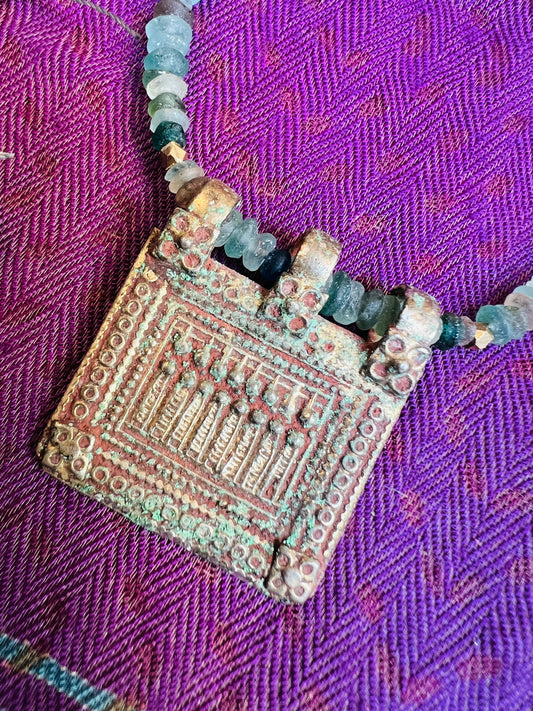 ANCIENT AQUA: Ancient Roman Sea Glass Necklace