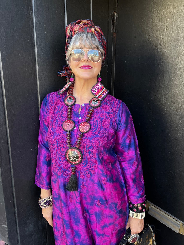 HAND-CARVED TRIBAL BUTTON KUTCHI NECKLACE