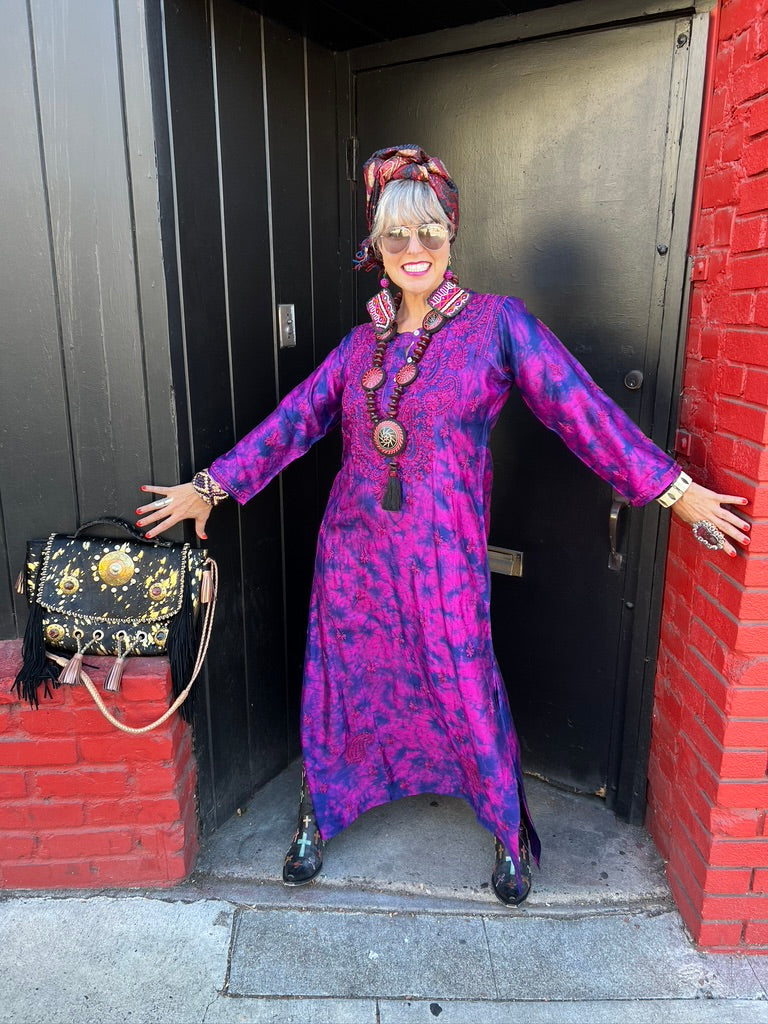 HAND-CARVED TRIBAL BUTTON KUTCHI NECKLACE