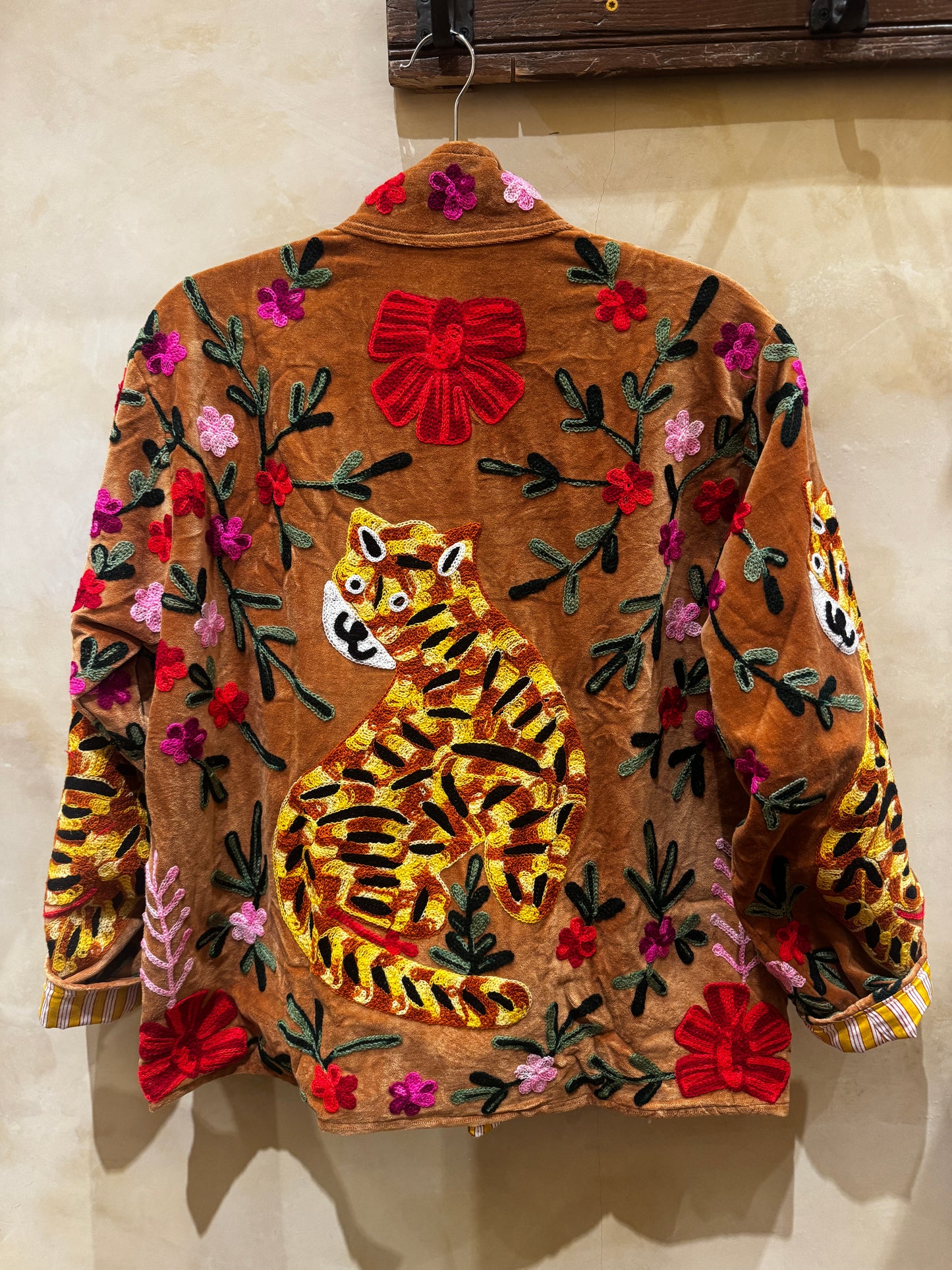 JOYFUL TIGER JACKET