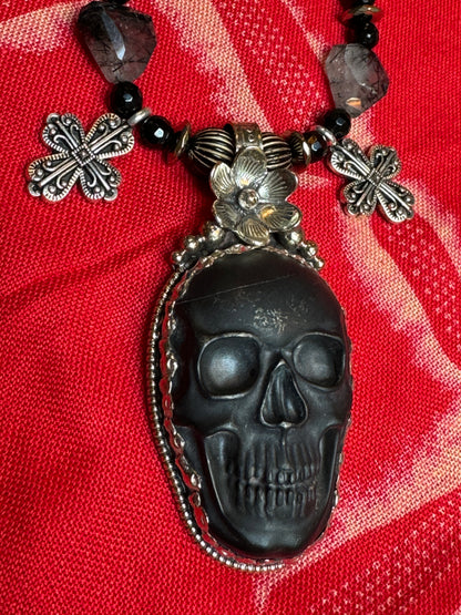 DARK SHADOWS SKULL NECKLACE