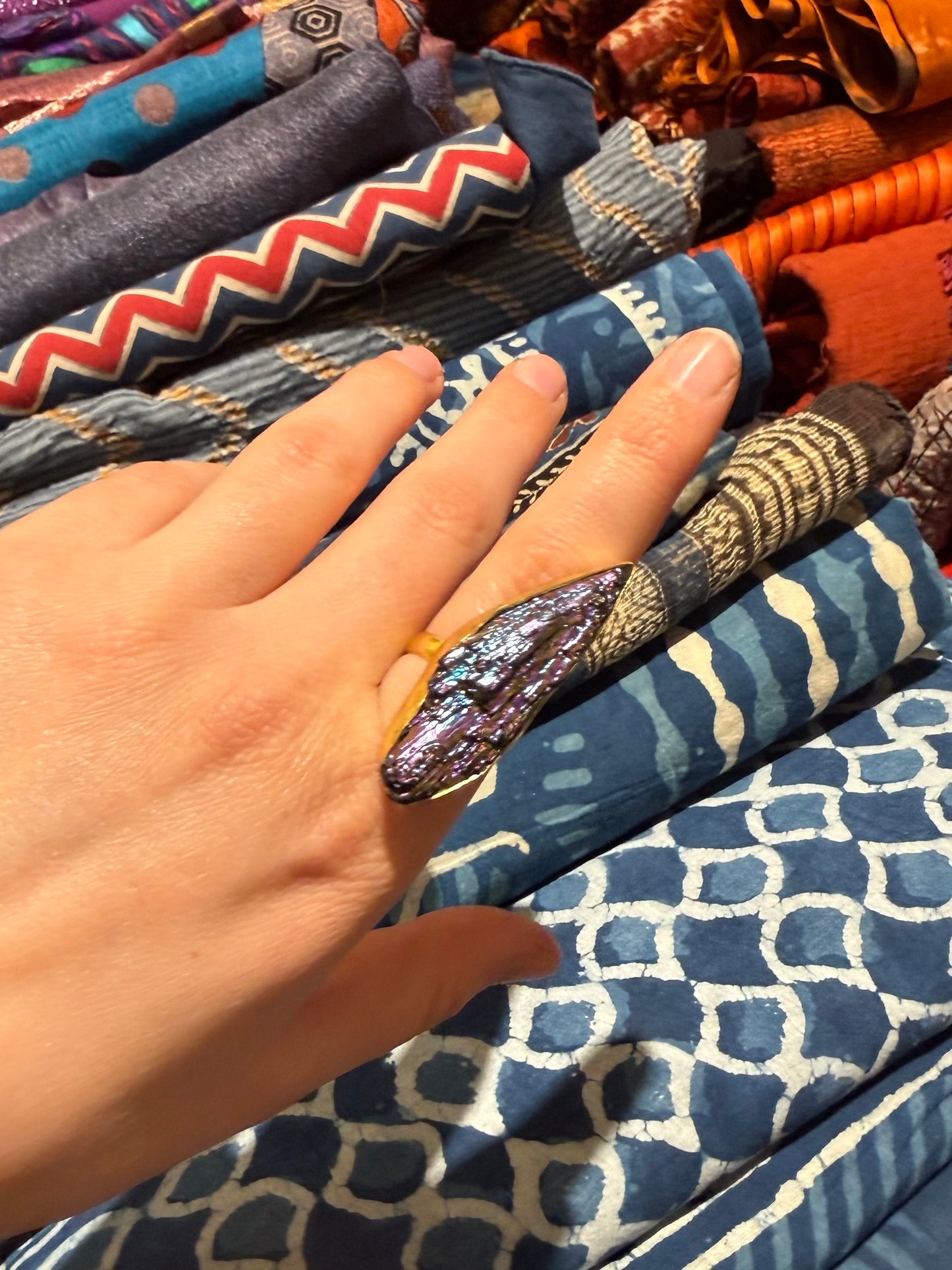 KYANITE LIGHTENING BOLT RING