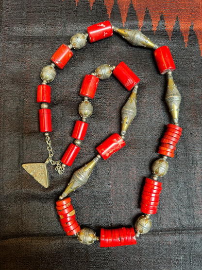 CORAL FOR QUEENS NECKLACES