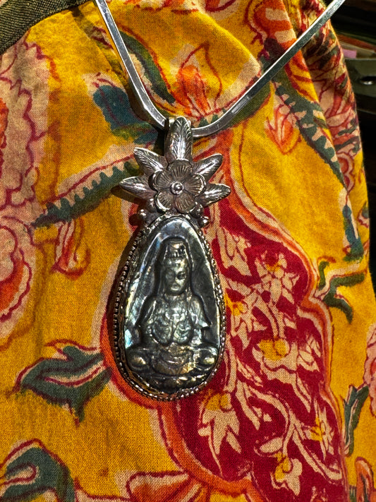 QUAN YIN HAND CARVED LABRADORITE PENDANT COLLAR NECKLACE