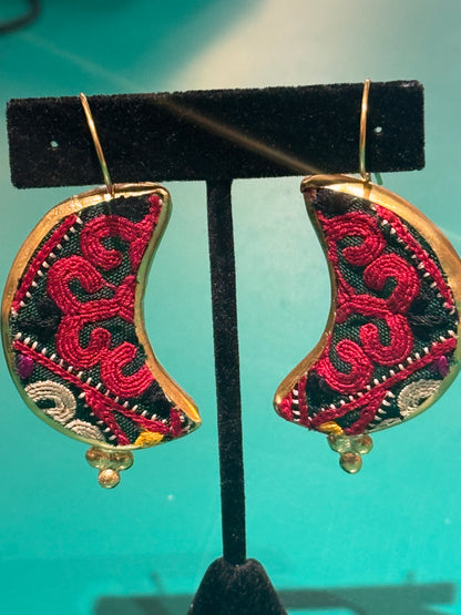 INTRICATELY EMBROIDERED MOON SLIVER EARRINGS