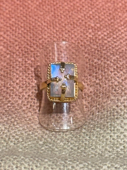 THE PRINCESS STONE RING