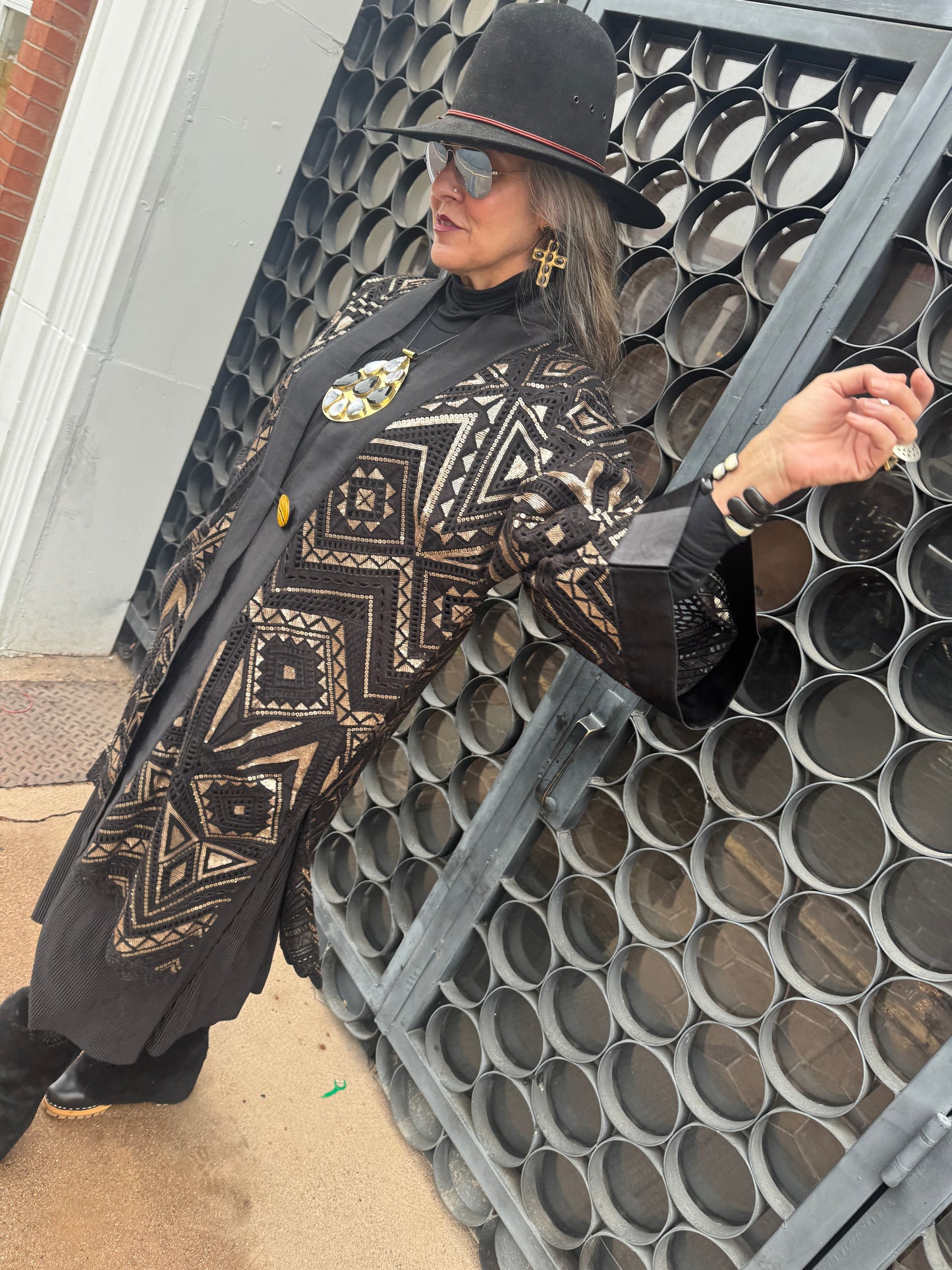 BLACK EMPIRE DECO DUSTER