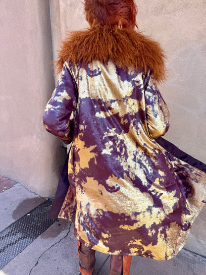 CHOCOLATE WINE GILDED CLOUD COAT