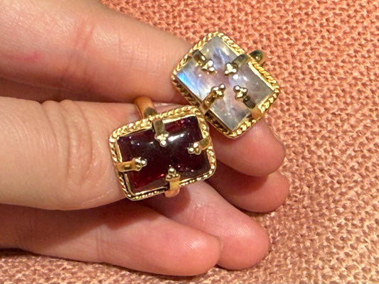 THE PRINCESS STONE RING