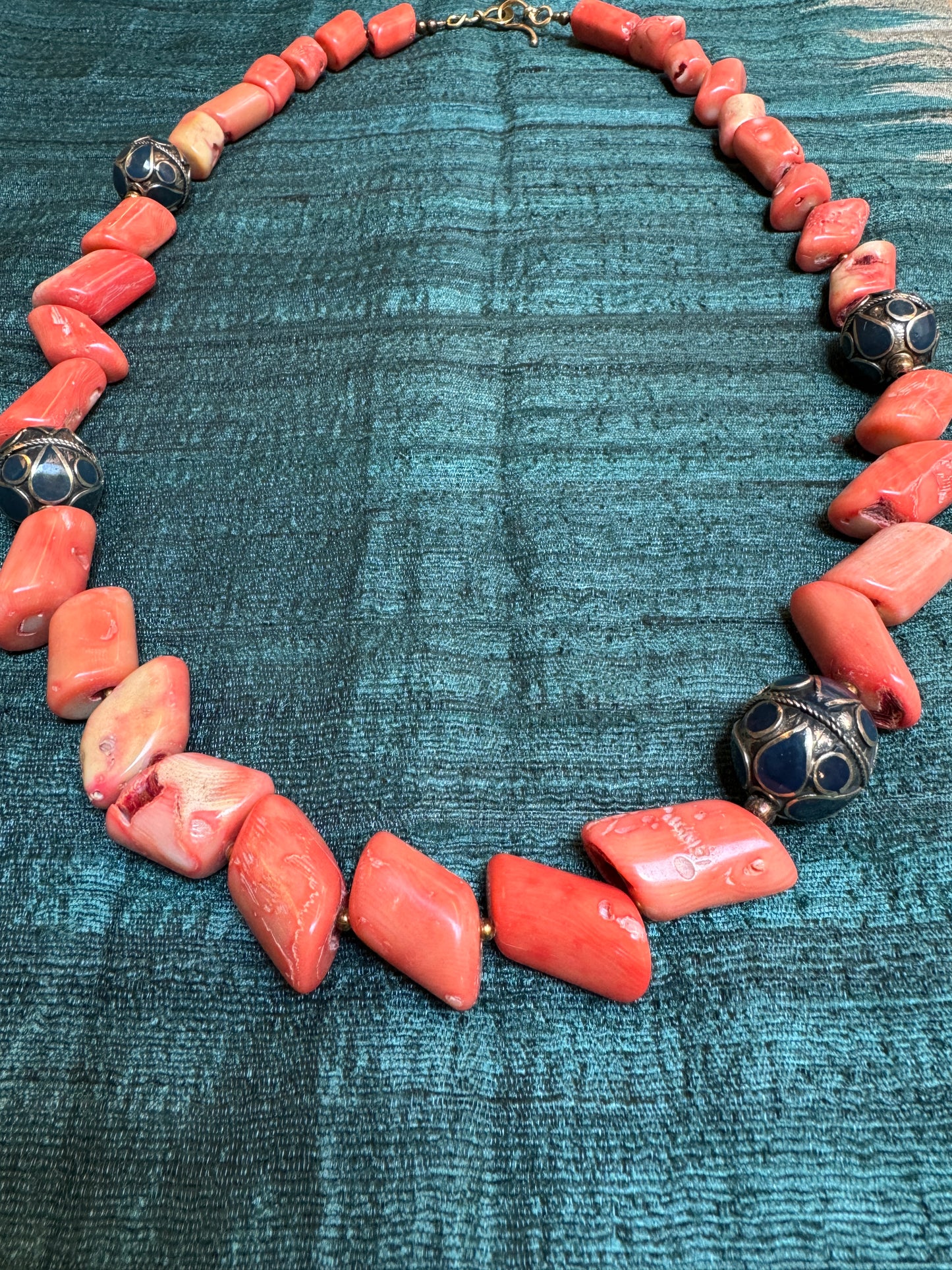 CRISS CROSS CORAL STRAND