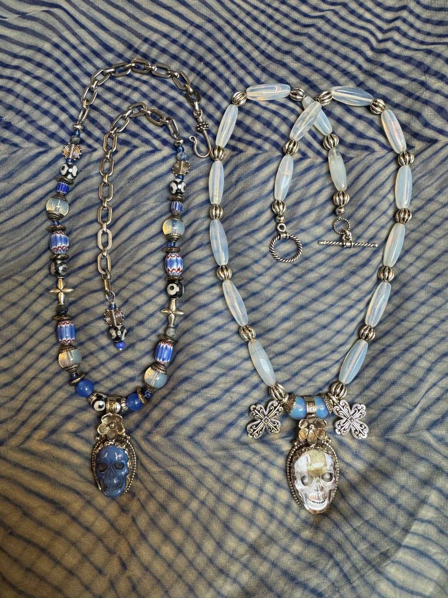 MOONLIGHT GLOW SKULL NECKLACES