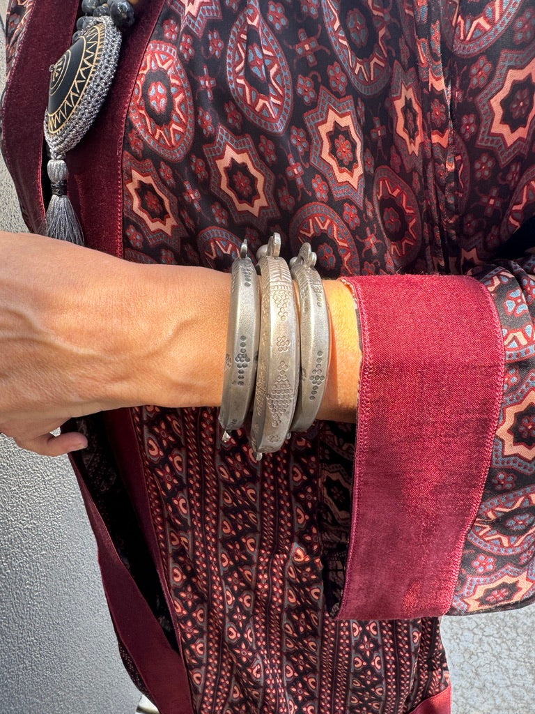 VINTAGE TRIBAL BANGLES