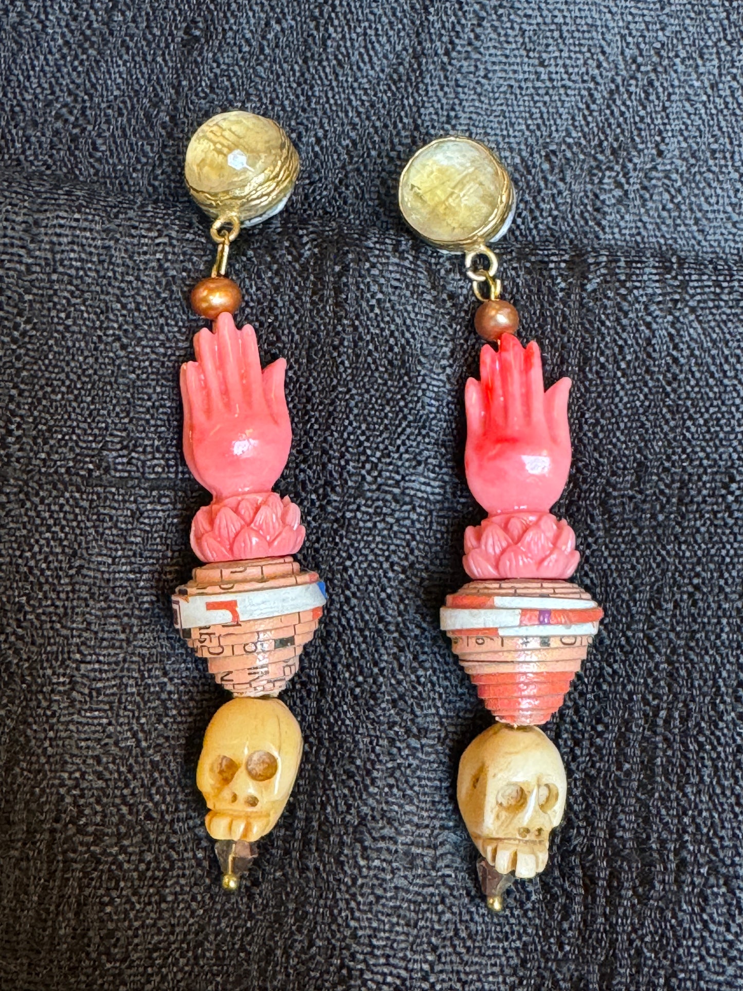 LOTUS PRAY SKULL EARRINGS