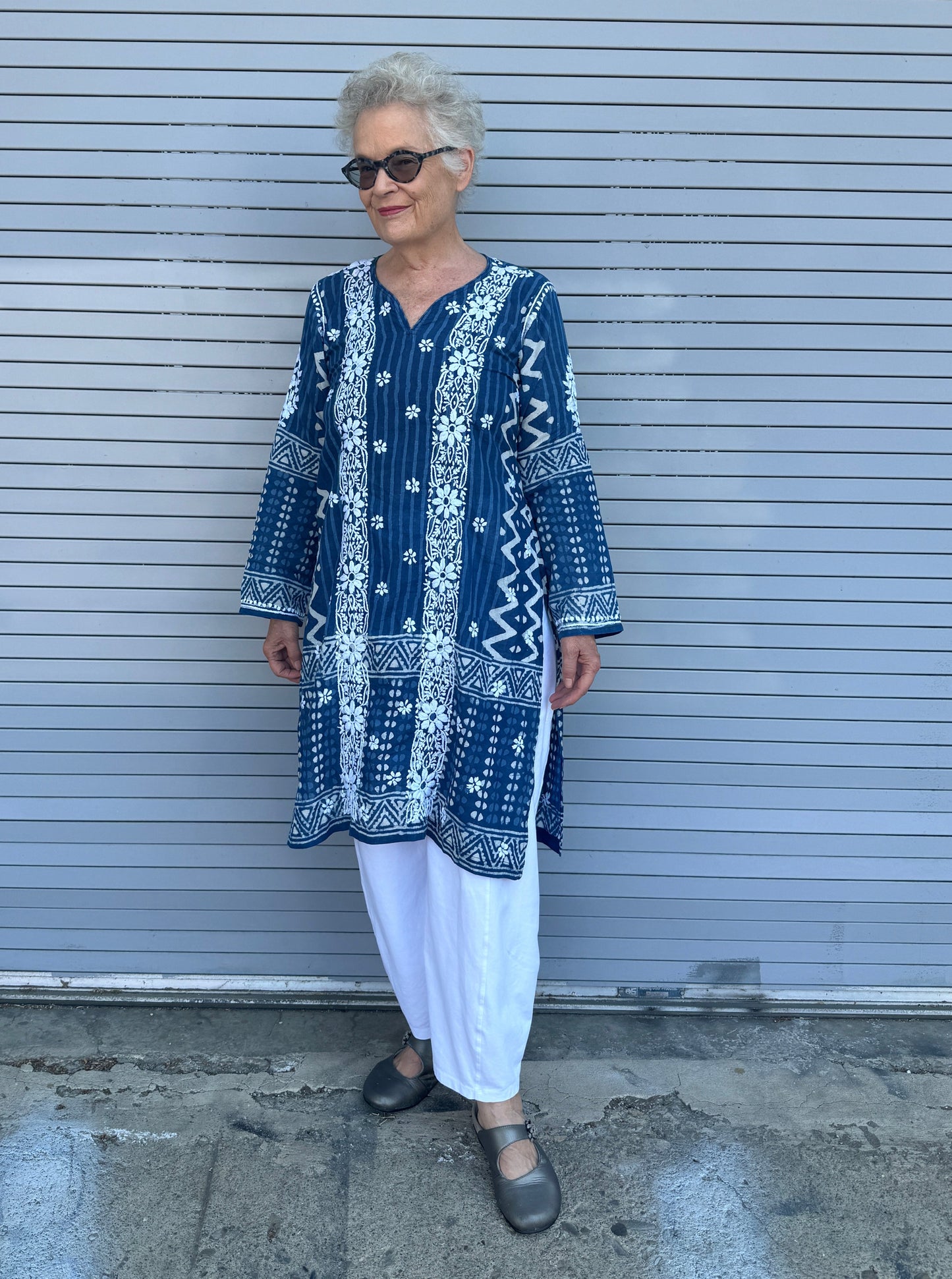 EMBROIDERED INDIGO TUNIC