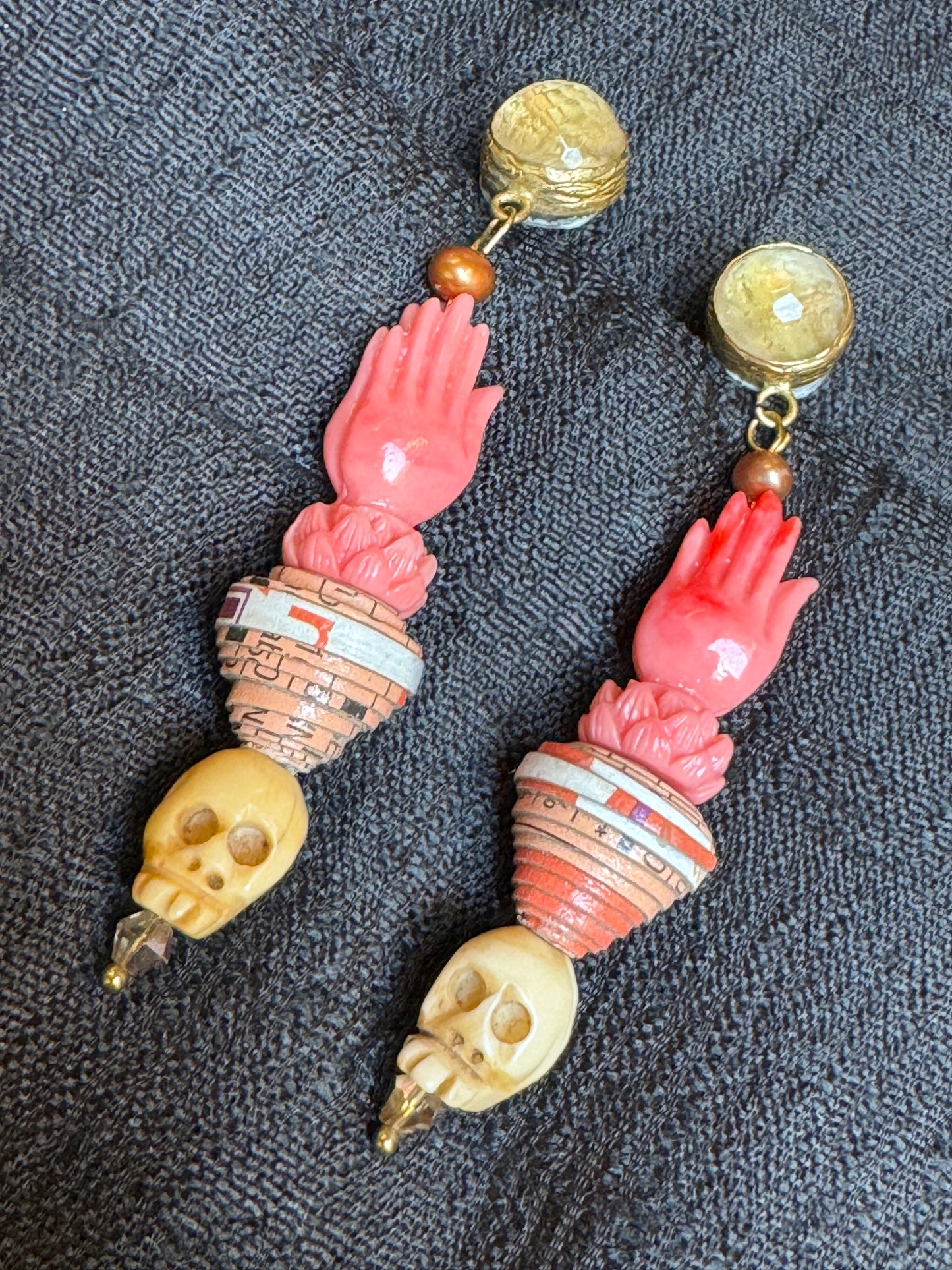 LOTUS PRAY SKULL EARRINGS