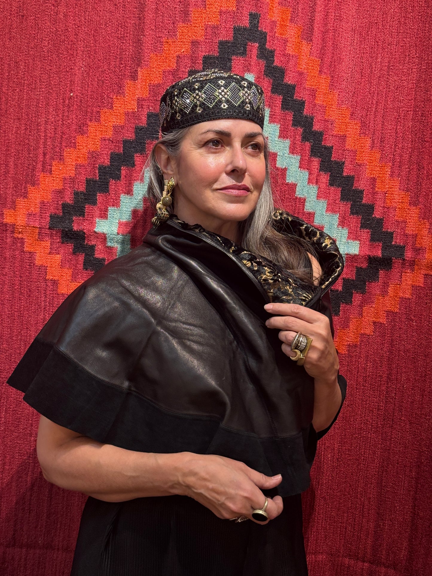 BLACK LEATHER CAPELET