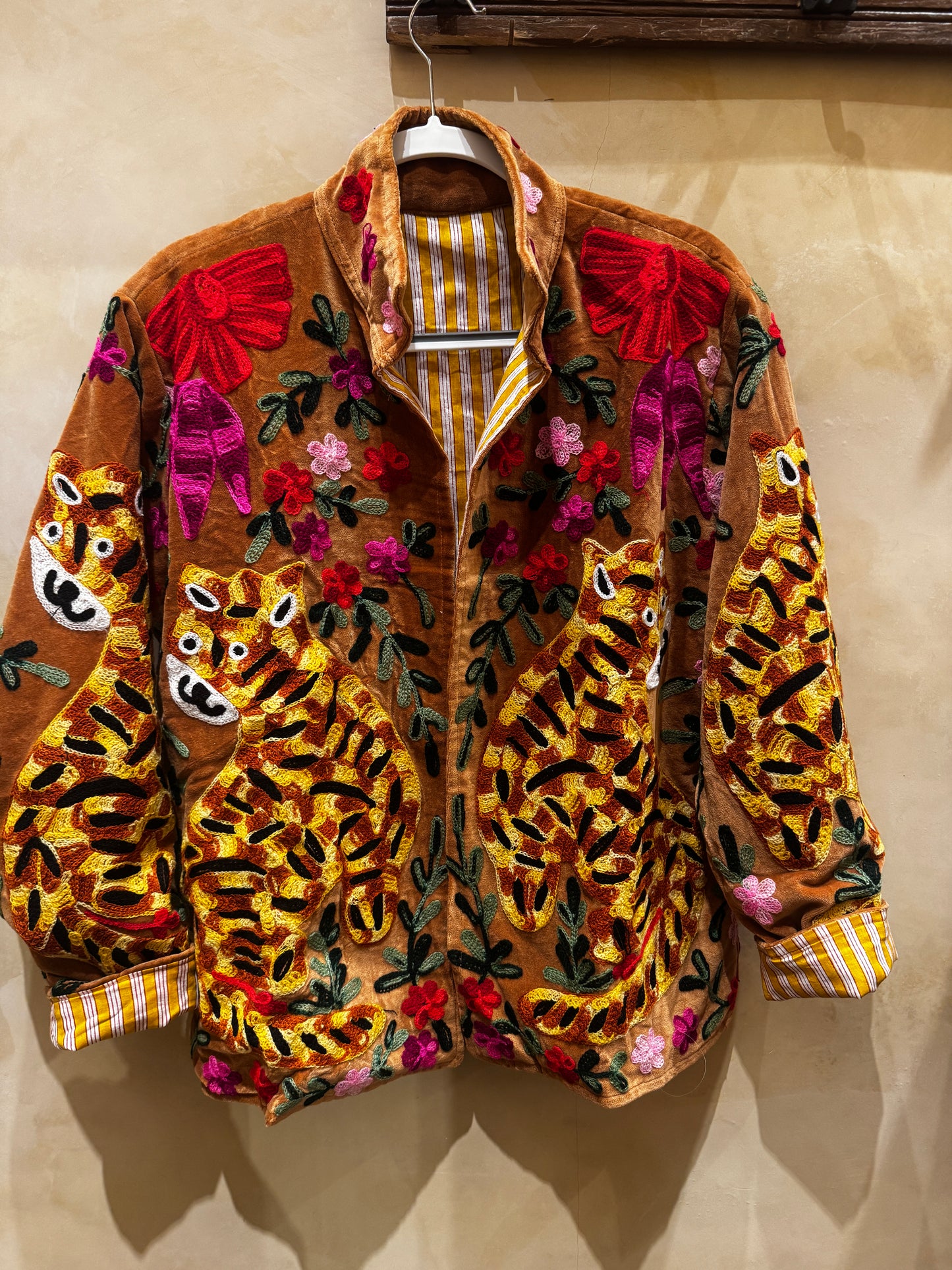 JOYFUL TIGER JACKET