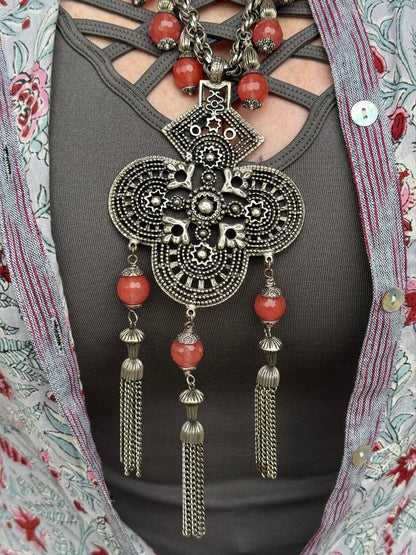 BYZANTINE BEAUTY TASSEL NECKLACE