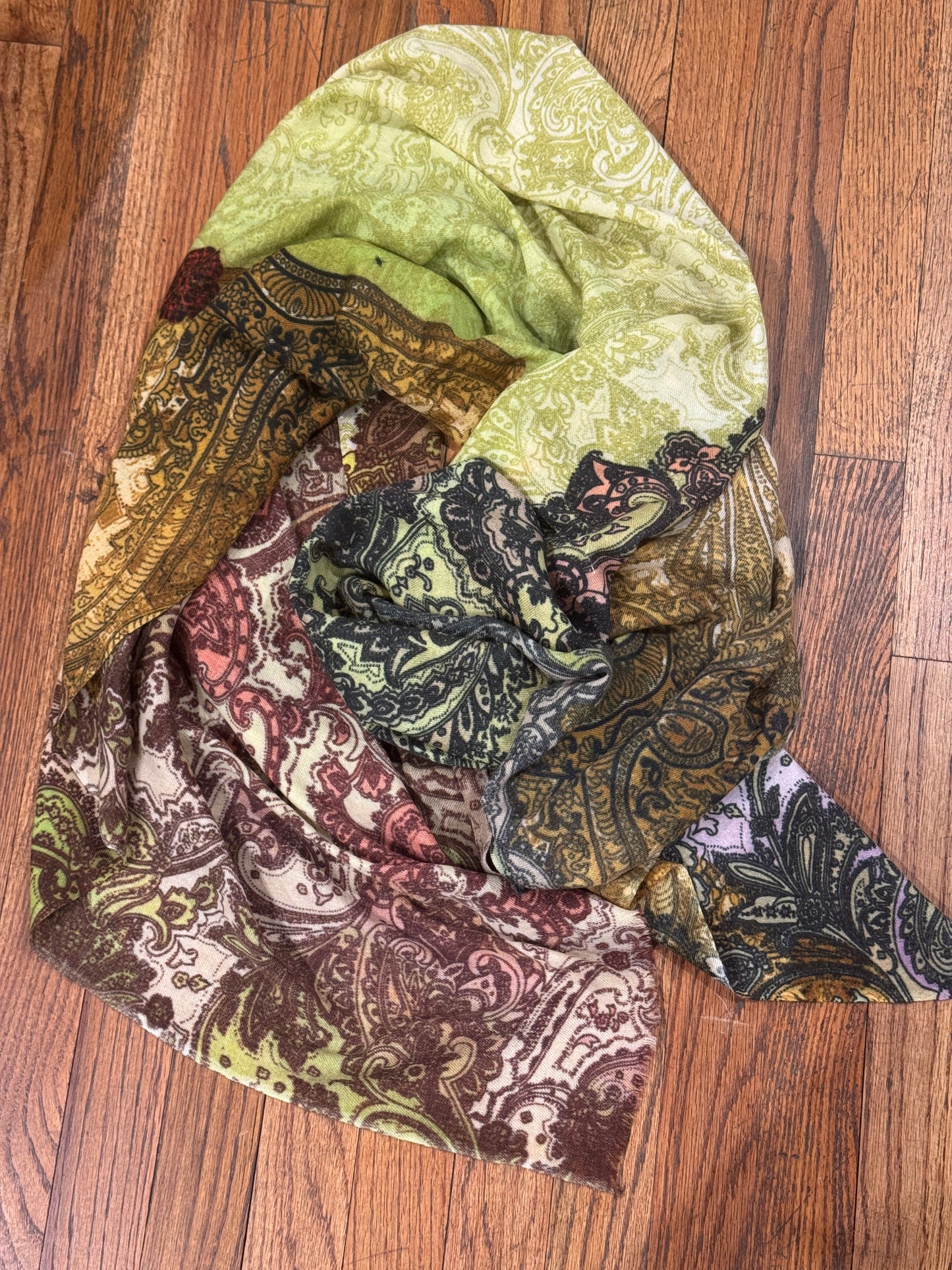 PISTACHIO PAISLEY PRINT PASHMINA